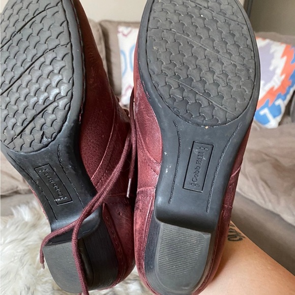 Cobb Hill Aria lace up ankle boot, distressed leather, Merlot red, size 8.5 - Picture 5 of 10